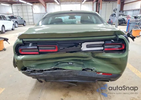 2022 Dodge Challenger Sxt z USA, uszkodzony, nr VIN 2C3CDZAG3NH137300